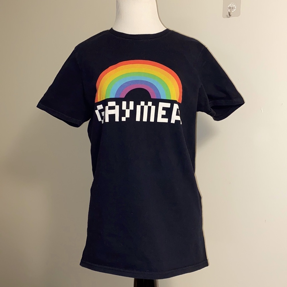 Rainbow 8-bit Gamer tee